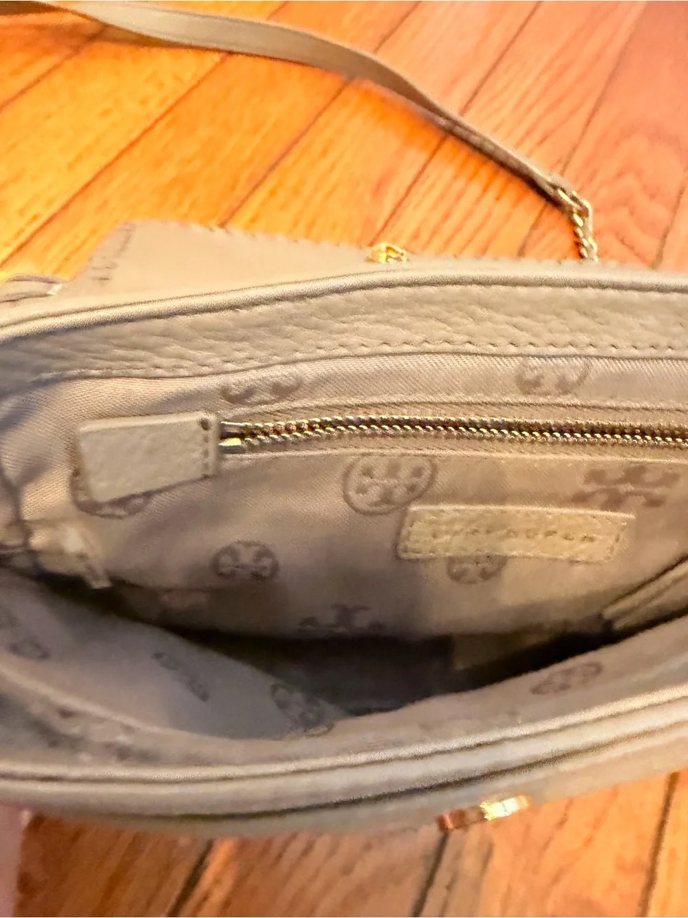 Tory Burch Gray Pebbled Leather Whipstitch Crossbody with Chain Strap